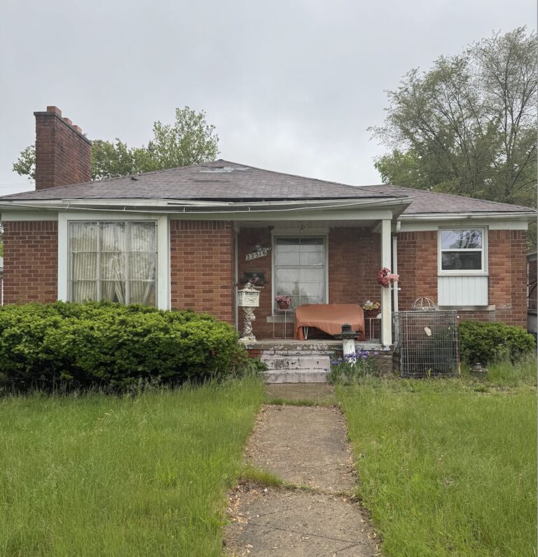 3 Bed Single Family on Tireman in Redford