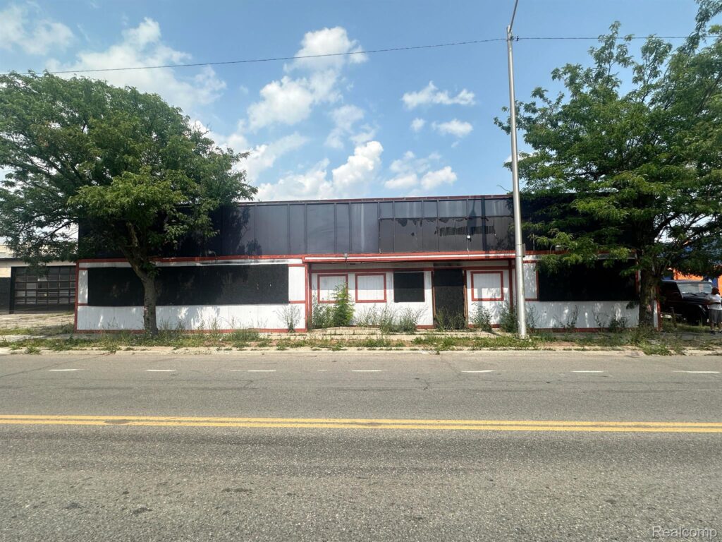 13118 Dexter Avenue, Detroit, MI 48238