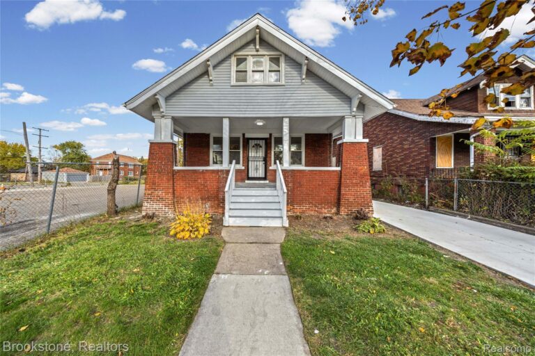 4888 Maxwell Street
