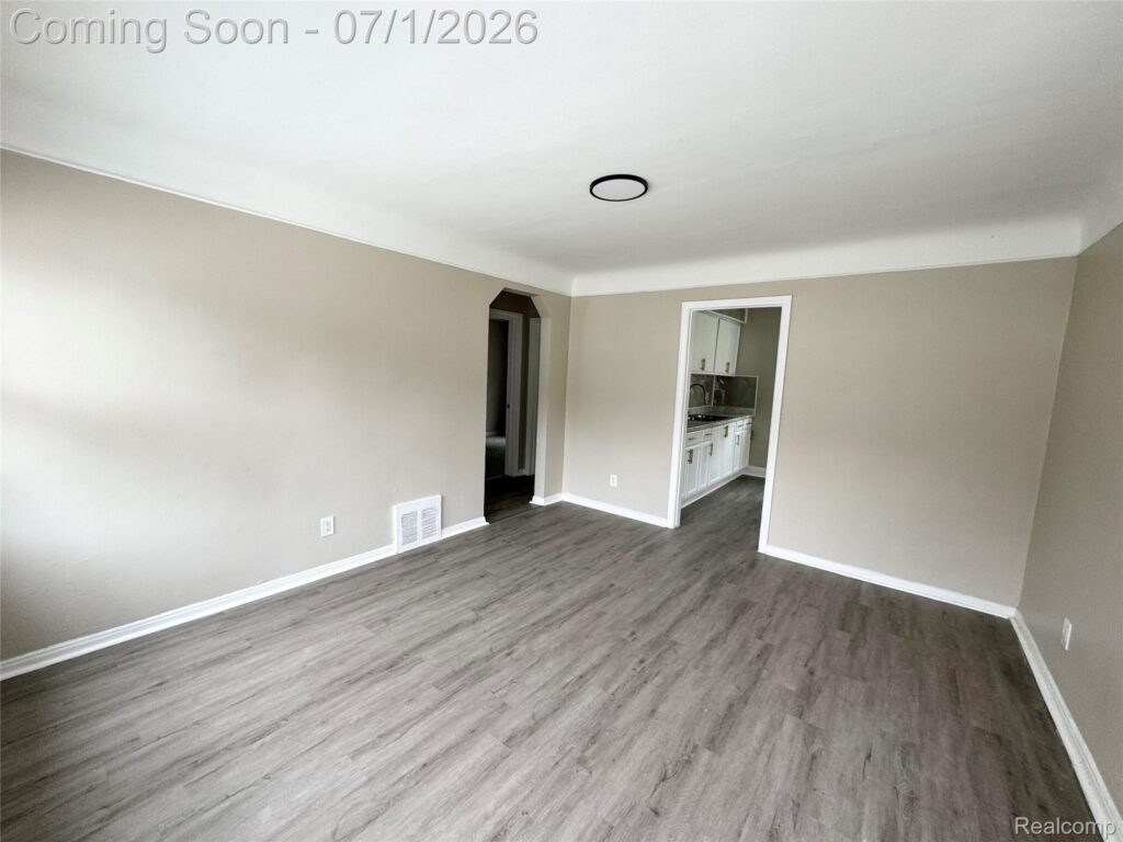 19457 Gilchrist Street, Detroit, MI 48235