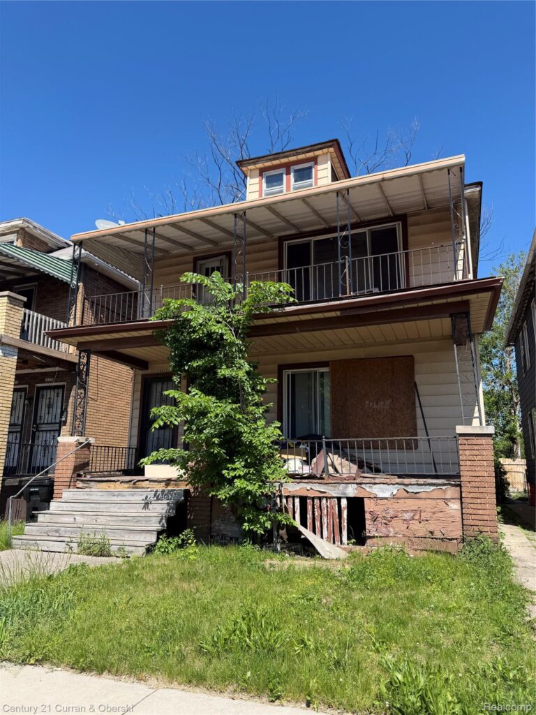 15470 Wildemere Street, Detroit, MI 48238