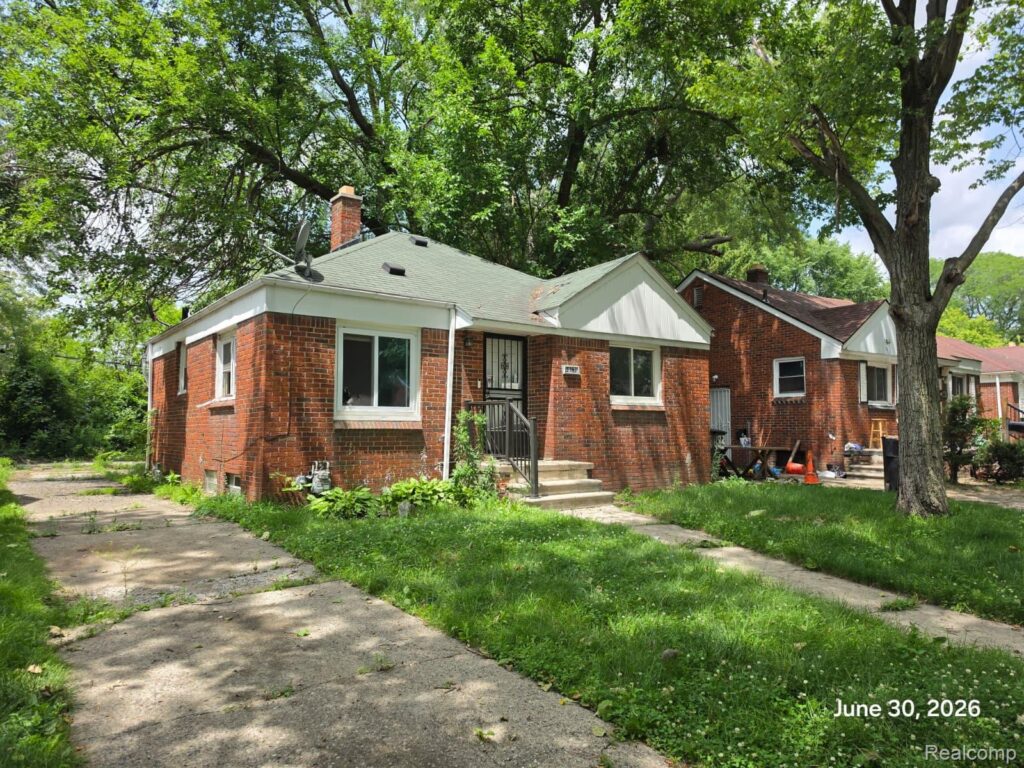 18675 Avon Avenue, Detroit, MI 48219