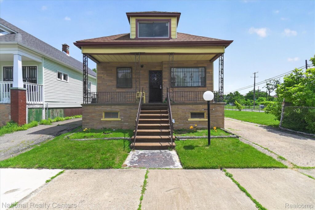 13814 Newbern Street, Hamtramck, MI 48212