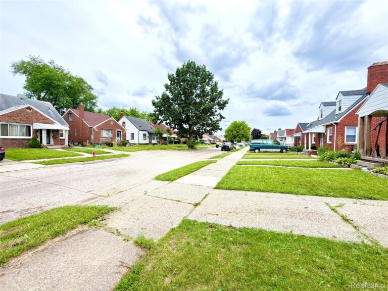 8167 House Street
