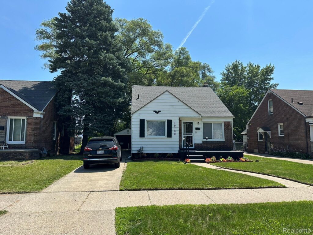 19780 Barlow Street, Detroit, MI 48205